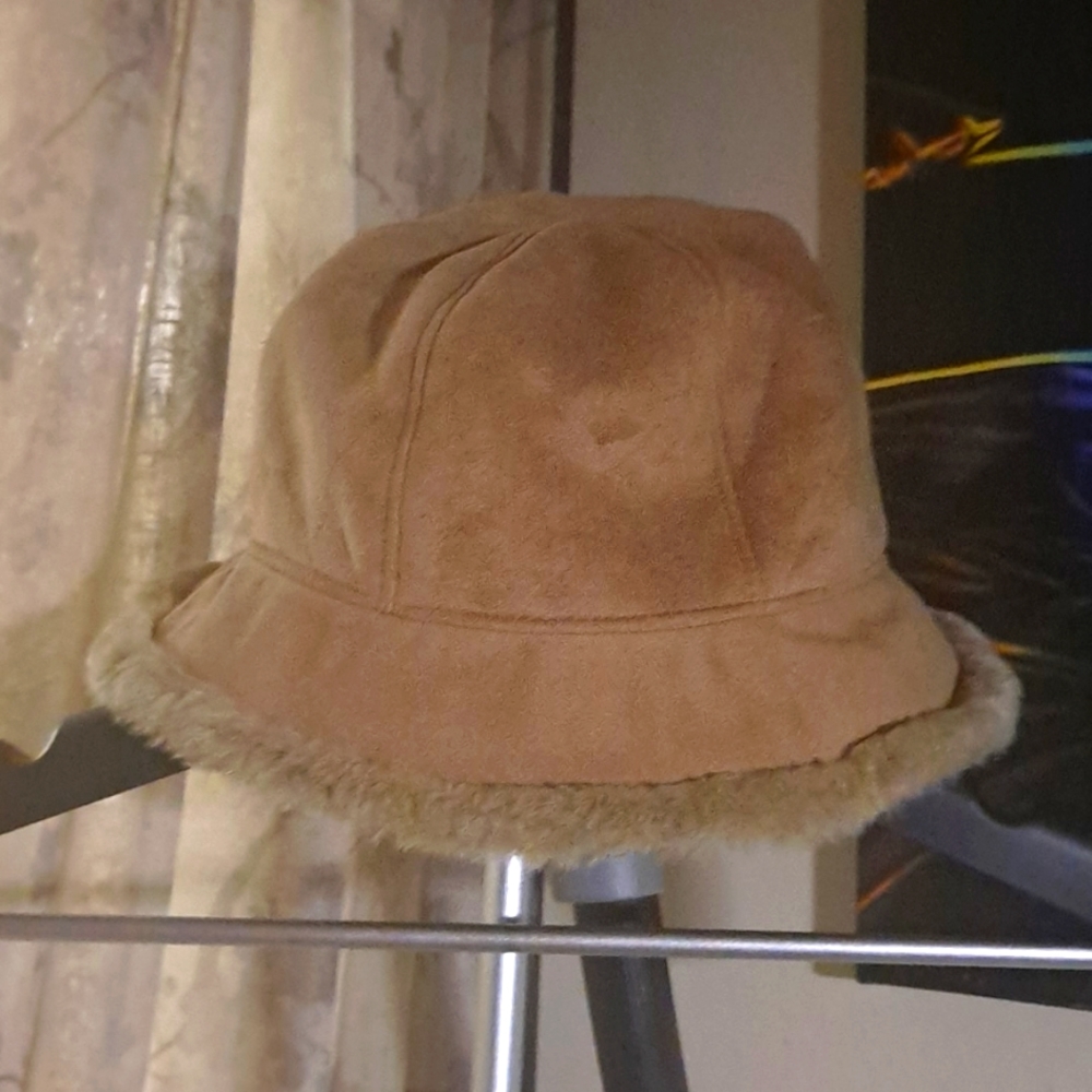 FAUX SUEDE Hat